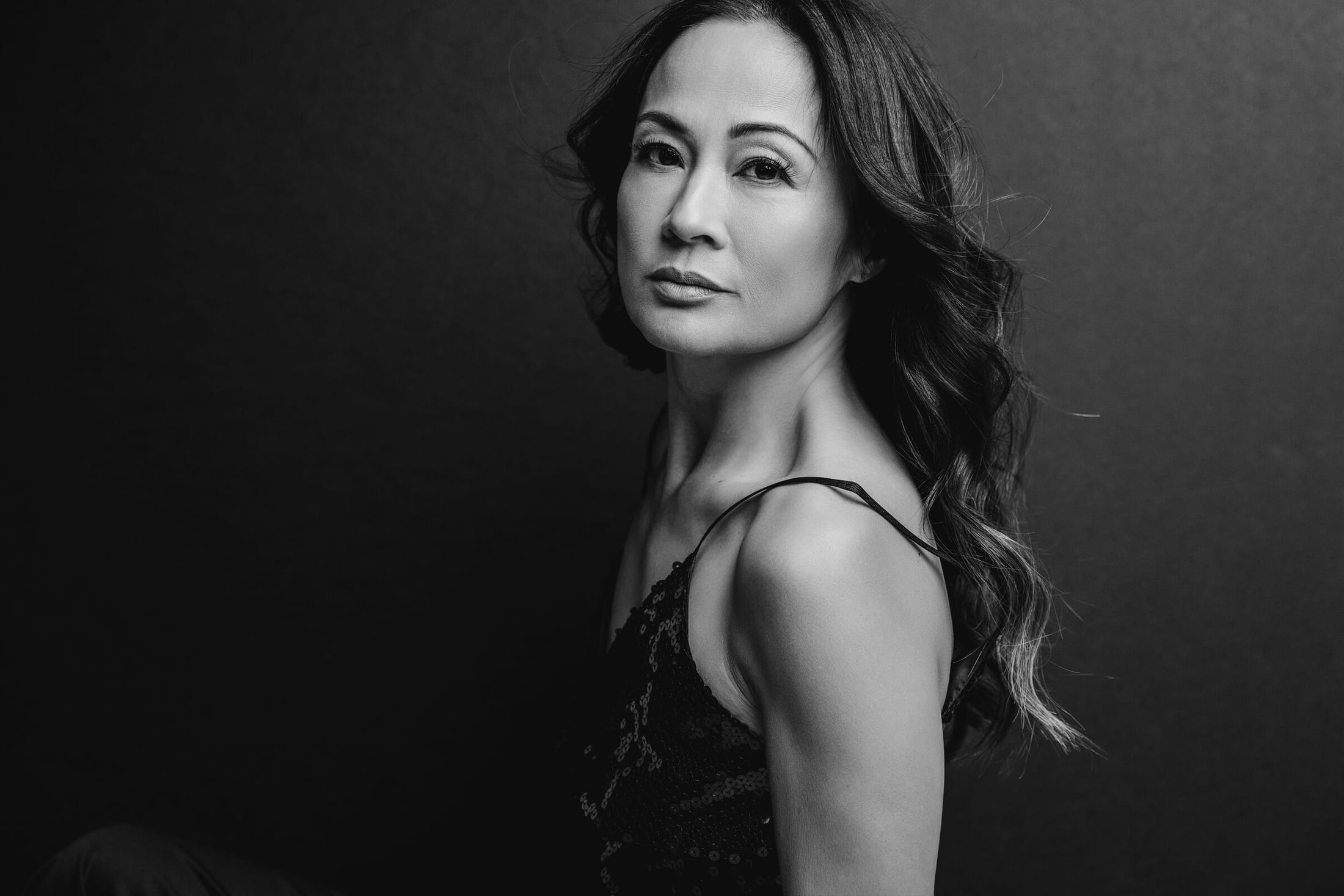ICONIC Experience 40+ Las Vegas — black-and-white editorial portrait of a woman over 40 by J. Renée Studios